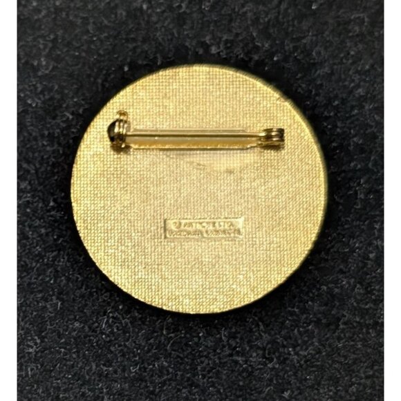 Vintage Barbara Lavallee Cloisonné Enamel Pin Inuit Woman Dancing Artigue LTD - Picture 2 of 8